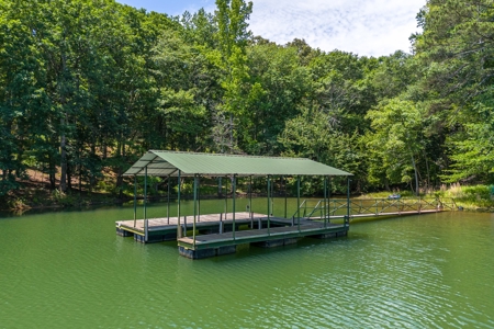 Beautiful 1.5 acre lot on Lake Hartwell with covered dock - image 16