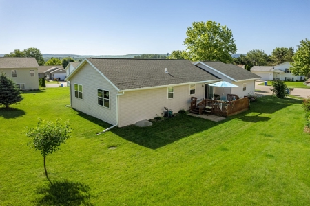 Ranch Home in the Park Ridge Subdivision Baraboo WI - image 3