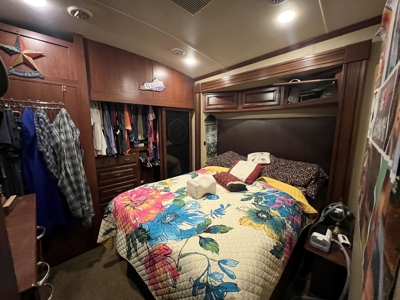 Affordable Weekend Getaway, Camper & Lot Barren River Lake - image 10