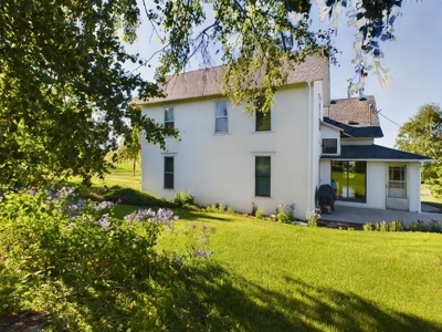 Historic Farm Home on 9.9 Acres in Grangeville, Idaho - image 2