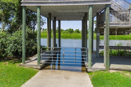 High End Pearl River Fishing Camp - image 3