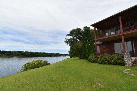 Riverfront Property For Sale In Linden, Tennessee - image 8