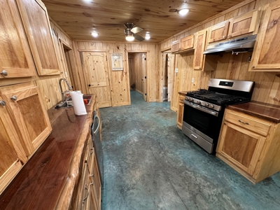 Country Home For Sale on 12.7+/- Acres in Ward, AR - image 21