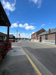 Luxury Condominium for Sale in Washington, NC - image 3
