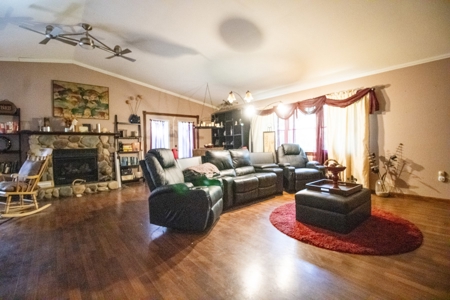 Home for Sale Osceola MO - image 18