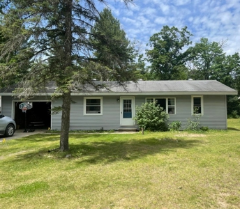 Home in Town For Sale Lewiston MI - image 1