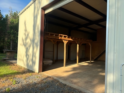 ±24.1 Acres Of East Texas Land With Insulated Shop And Pond - image 3