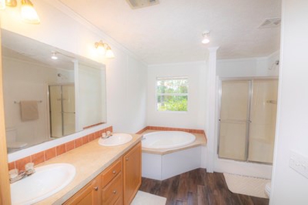 Home On 10 Acres In North Florida - image 18