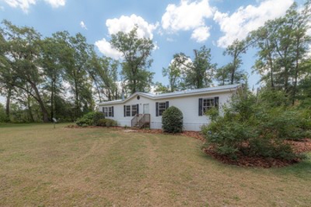 Home On 10 Acres In North Florida - image 8