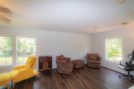 Home On 10 Acres In North Florida - image 23