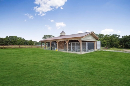 Running Creek Ranch - A Premier Equestrian and Sporting Retreat - image 18