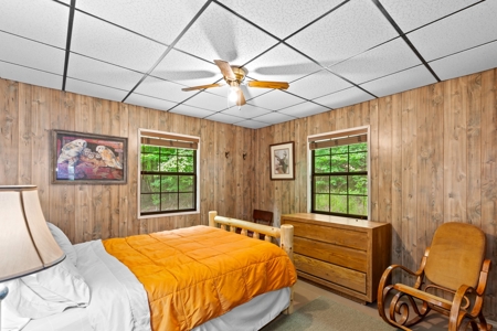 Two homes and three cabins on live year round creek in Shady - image 35