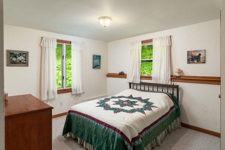 Cottage style home, on over 51 acres, for sale in Wisconsin - image 11