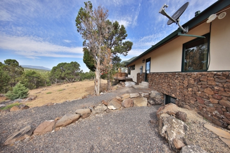 Mountain Home with Acreage and Views For Sale in Colorado - image 39