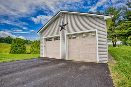 Country Home for Sale in Check VA - image 17