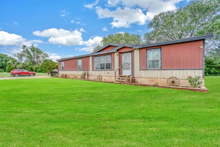 Home For Sale Near Elk City, Oklahoma - image 1