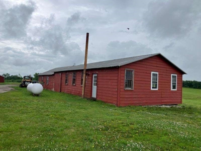 Home and Acreage For Sale - image 30