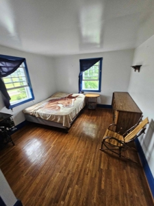 Home and Acreage For Sale - image 3
