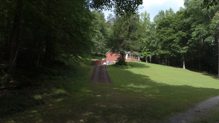 Private 3Br Home With Creek & 10.8Ac In Wayne County, Tn - image 36