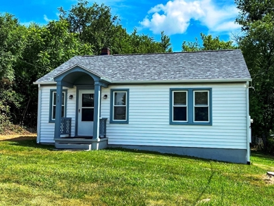 Home For Sale In Wytheville VA - image 2