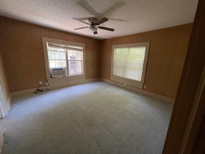County Home In Town For Sale In Seymour, Texas - image 5