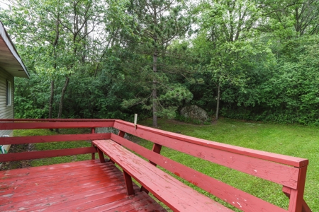 Country Home in Scandinavia, WI for Online AUCTION - image 3