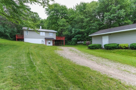 Country Home in Scandinavia, WI for Online AUCTION - image 30