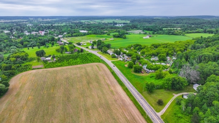 Country Home in Scandinavia, WI for Online AUCTION - image 25