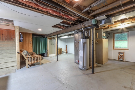 Country Home in Scandinavia, WI for Online AUCTION - image 17