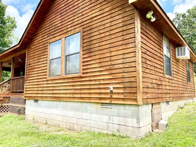 Cedar Sided home on 5 ac for sale Viola, AR - image 3