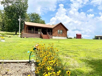 Cedar Sided home on 5 ac for sale Viola, AR - image 2