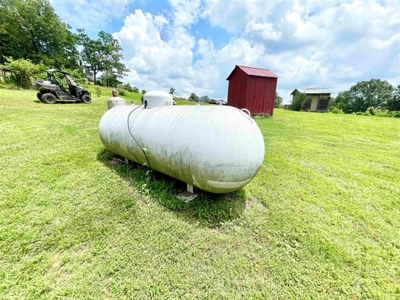 Cedar Sided home on 5 ac for sale Viola, AR - image 35