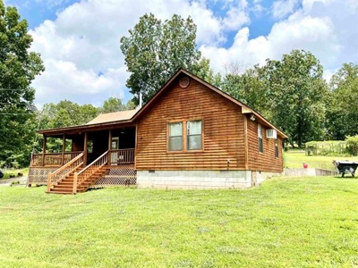 Cedar Sided home on 5 ac for sale Viola, AR - image 1