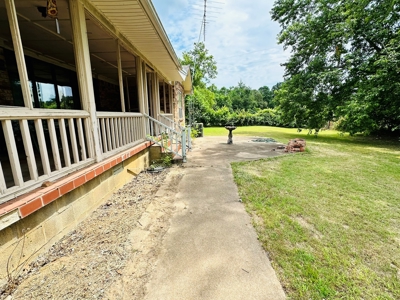 Country Home For Sale In North Central Arkansas - image 11
