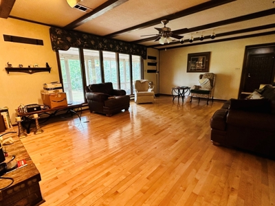 Country Home For Sale In North Central Arkansas - image 16