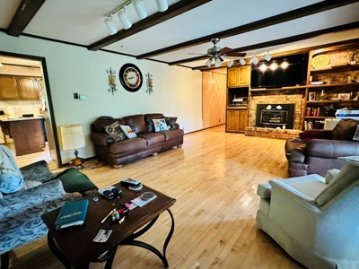Country Home For Sale In North Central Arkansas - image 19