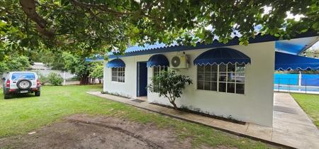 House with Pool just 1 minute walk from the beach - image 35