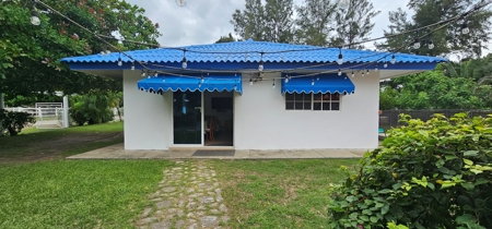 House with Pool just 1 minute walk from the beach - image 31