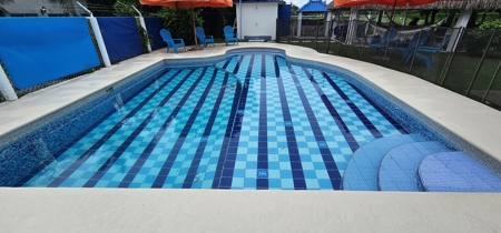 House with Pool just 1 minute walk from the beach - image 6