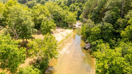 Country Home and Acreage with Live Water in Marion County - image 31