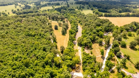 Country Home and Acreage with Live Water in Marion County - image 28