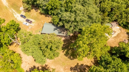 Country Home and Acreage with Live Water in Marion County - image 33