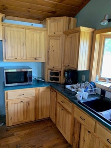 Private Home with Excellent access - image 32
