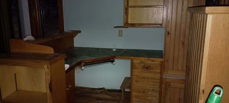 Private Home with Excellent access - image 50