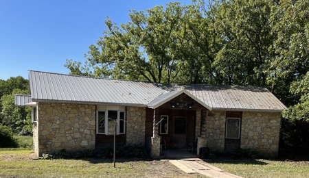 Private Home with Excellent access - image 26