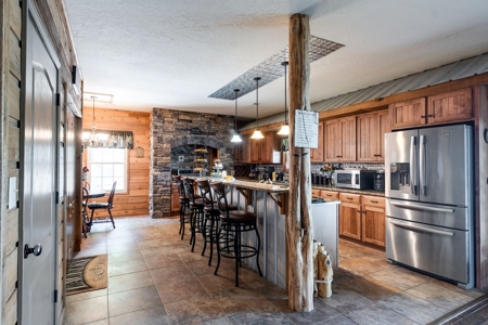 Private Waterfront Retreat On Tn River, 2 Homes, Boat Ramp - image 12