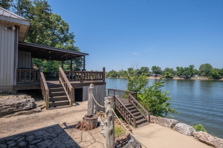 Private Waterfront Retreat On Tn River, 2 Homes, Boat Ramp - image 29