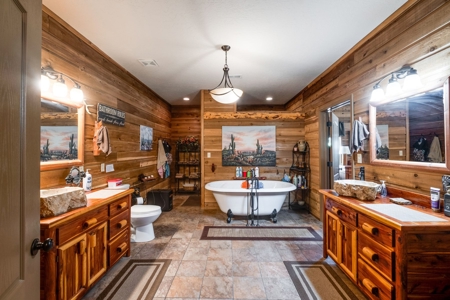 Private Waterfront Retreat On Tn River, 2 Homes, Boat Ramp - image 21