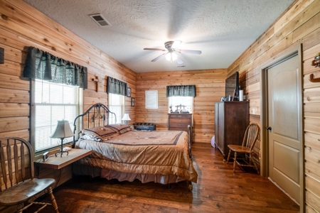 Private Waterfront Retreat On Tn River, 2 Homes, Boat Ramp - image 18
