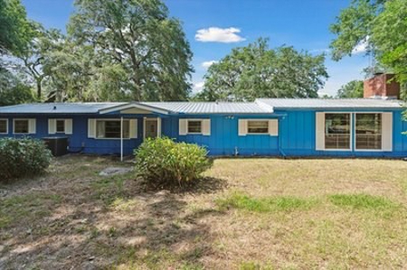 Waterfront Property W/House & Pool On 2.89 Ac - Lake City Fl - image 1